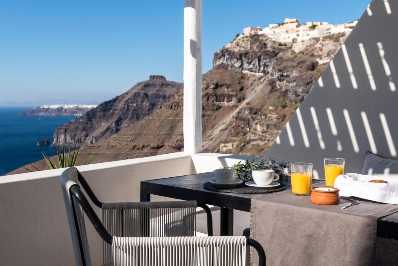 Porto Fira Suites Екстериор снимка