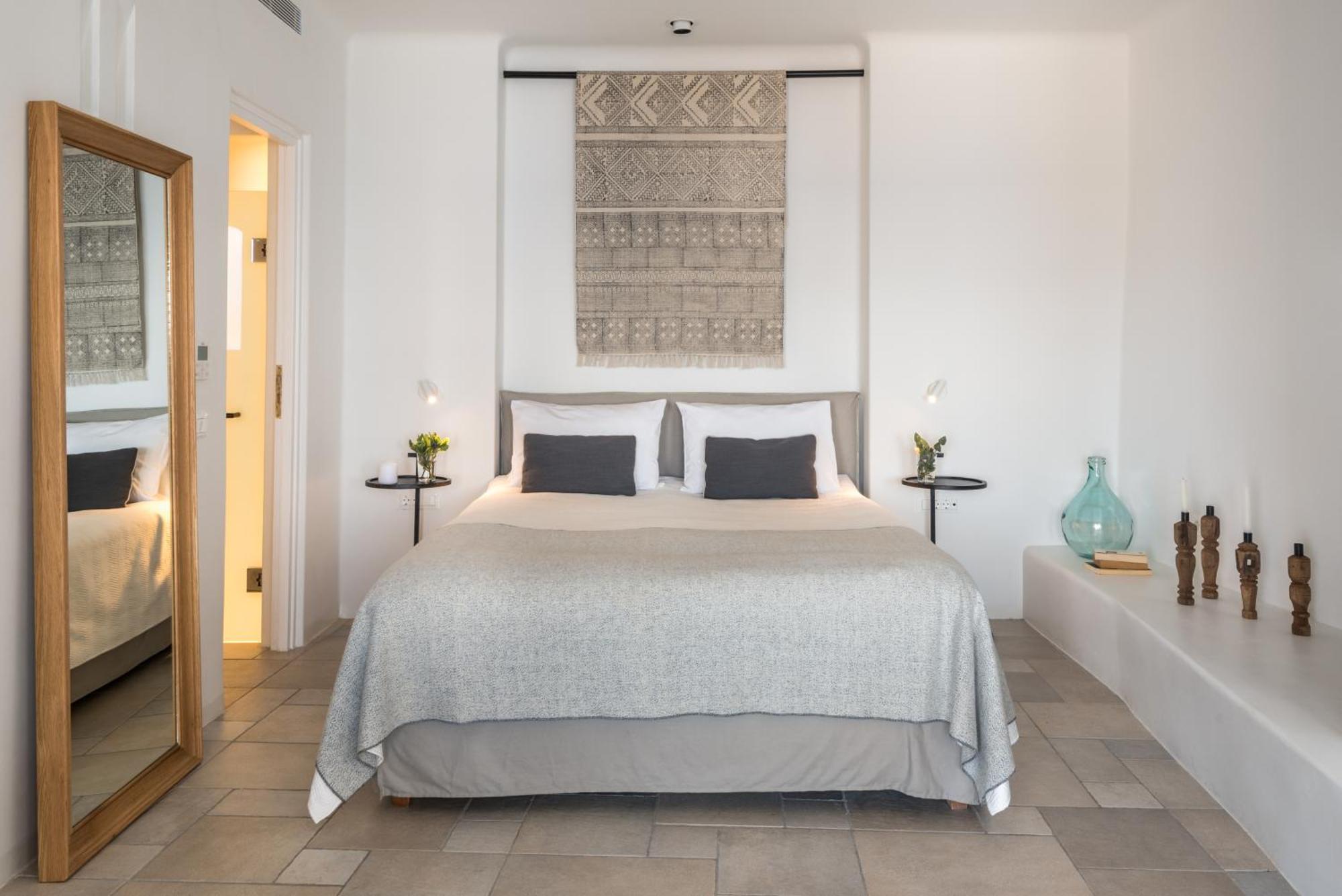 Porto Fira Suites Екстериор снимка