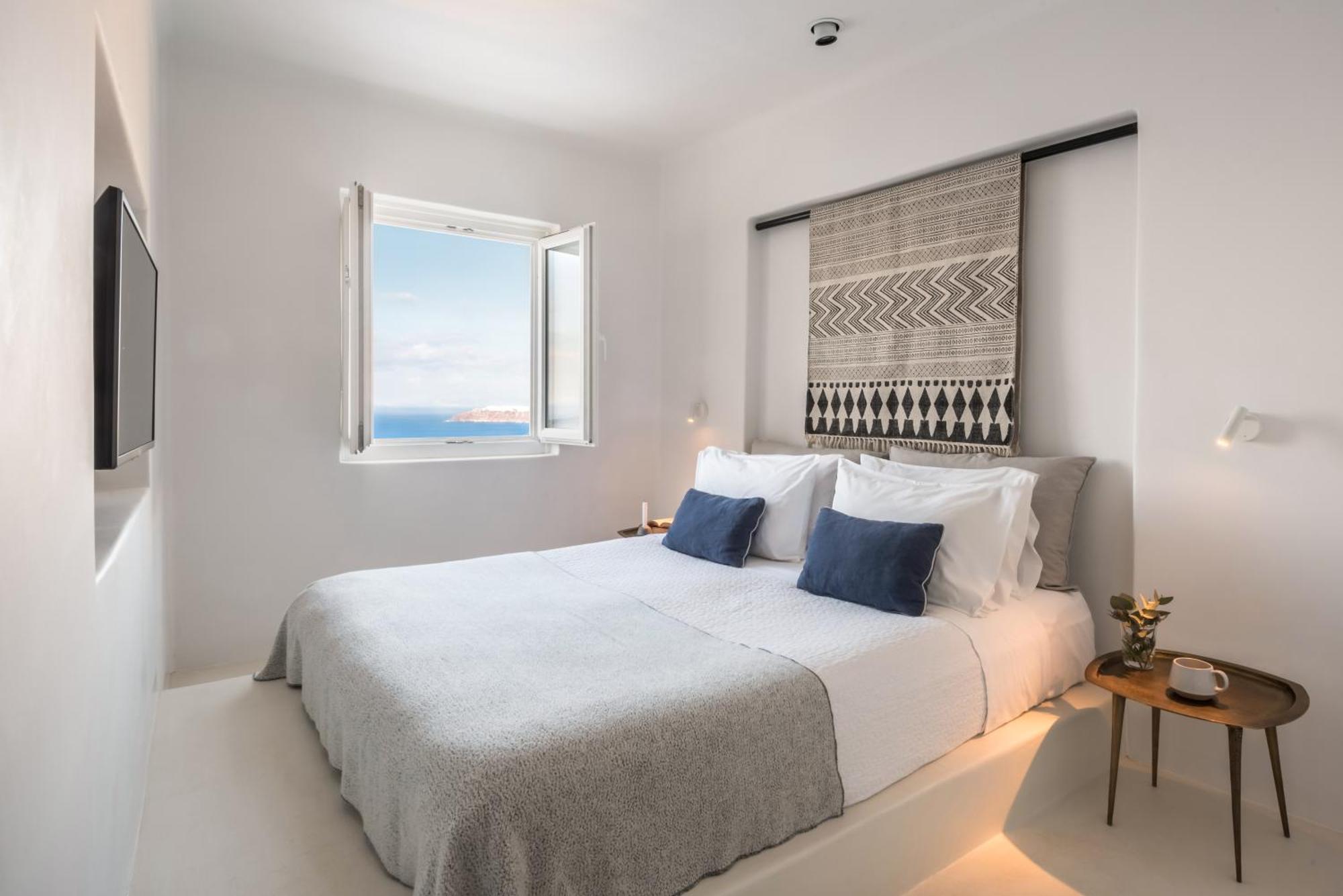 Porto Fira Suites Екстериор снимка
