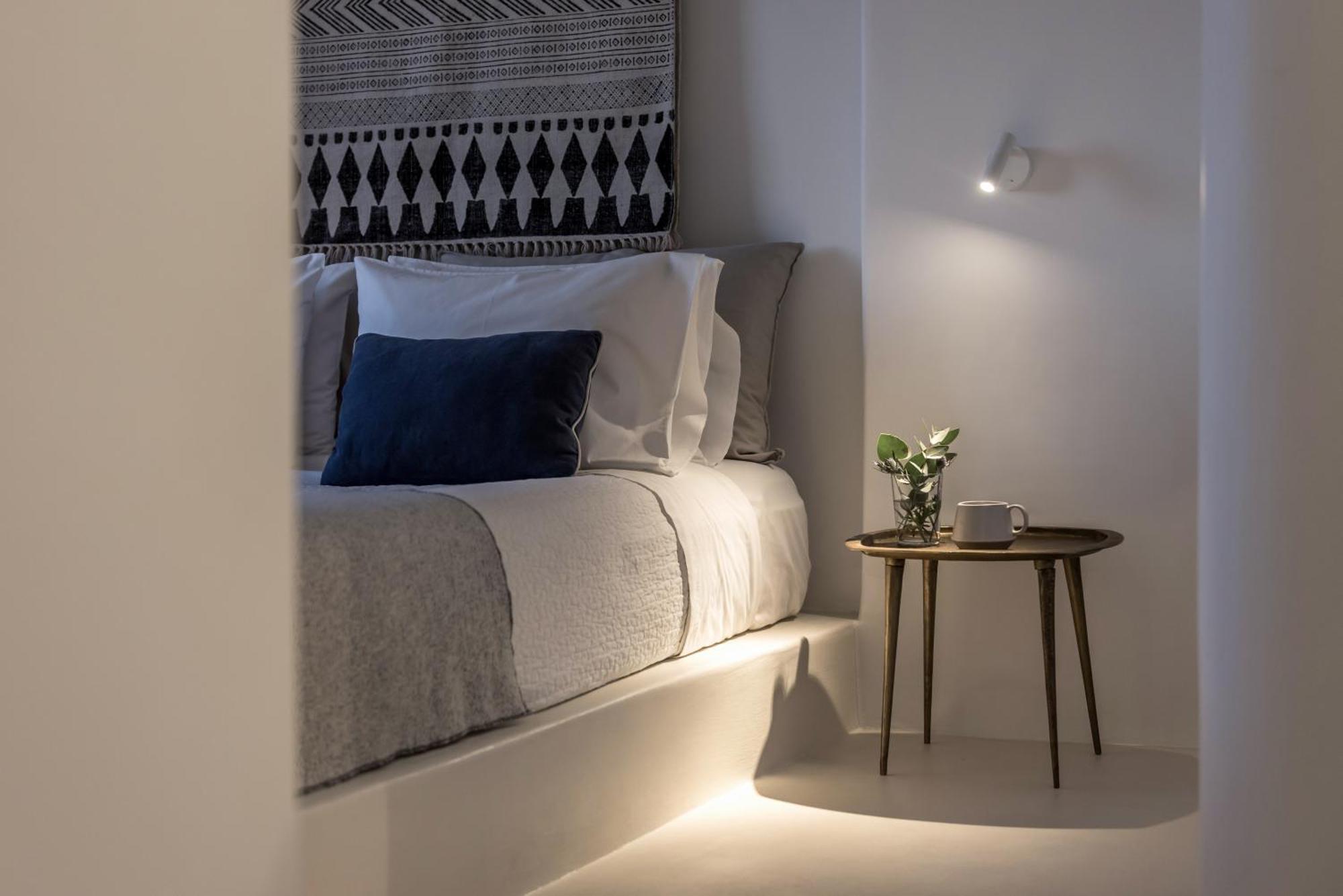 Porto Fira Suites Екстериор снимка