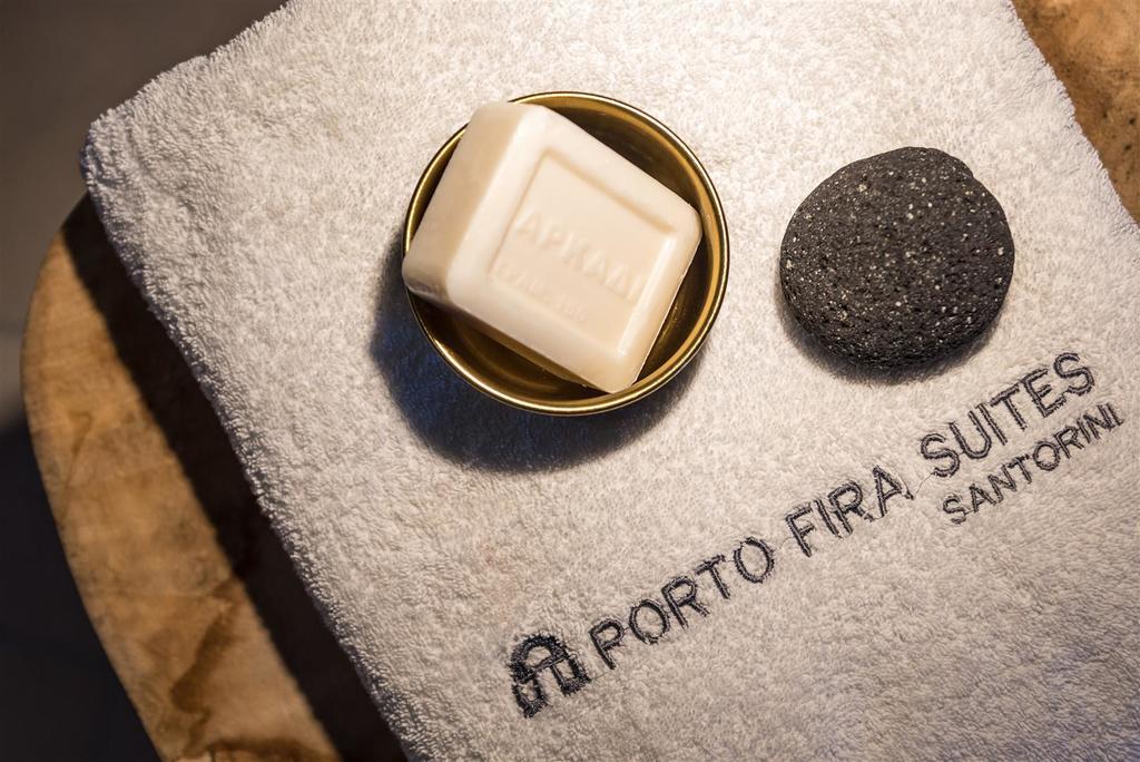 Porto Fira Suites Екстериор снимка